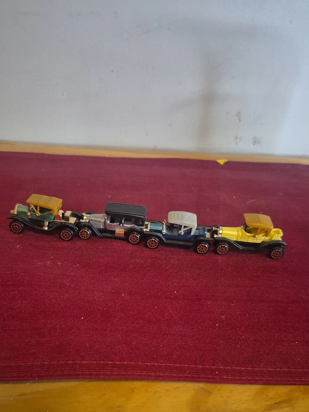 Vintage-Style Kids Toy Car Set - Multi-Color Classic Roadsters